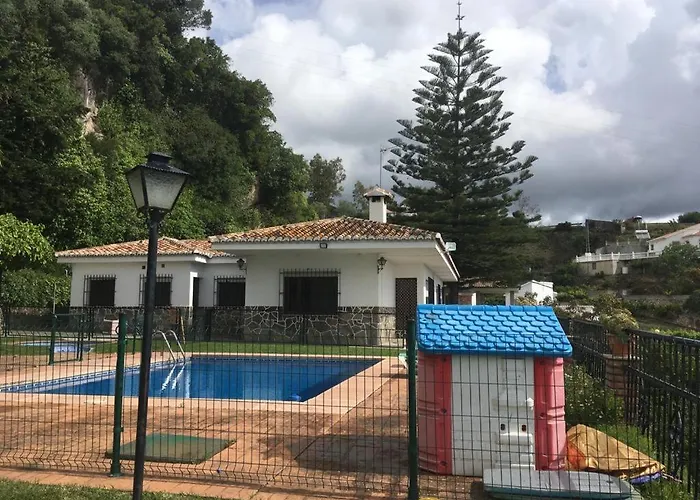 Casa Paca Perea *